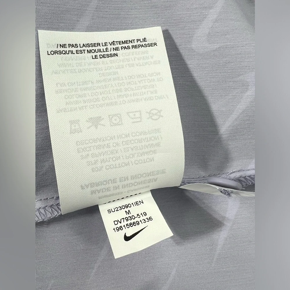 Nike Sportswear Everyday Modern Women’s Woven Short-Sleeve Top in Size:M - NWOT - Picture 12 of 12